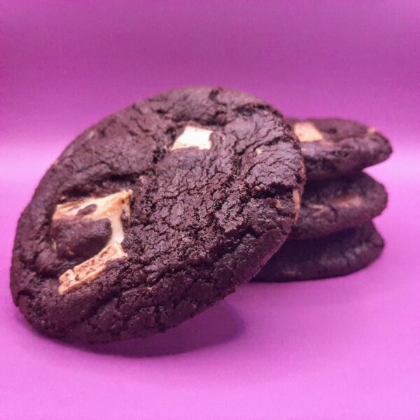 Chocolate cookie milk & white choc chunks